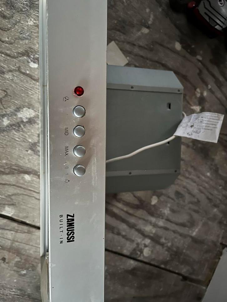Zanussi afzuigkap type ZHC 94 ALU, Witgoed en Apparatuur, Afzuigkappen, Gebruikt, Inbouw, Onderbouw afzuigkap, Recirculatie, Ophalen of Verzenden