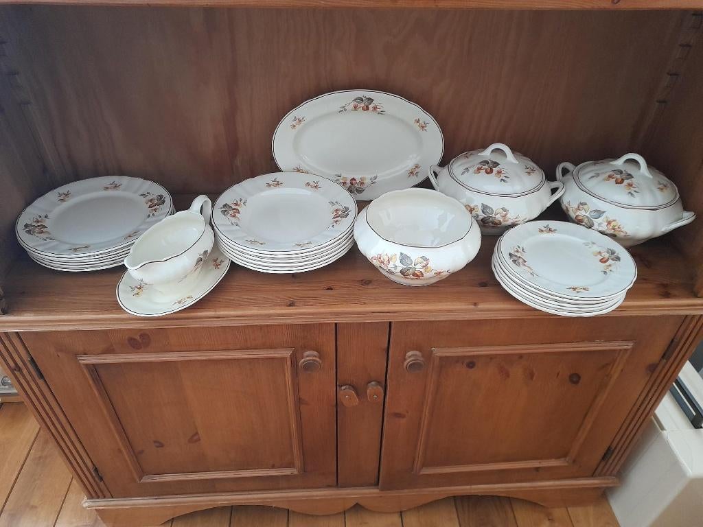 servies echt Maastrichts aardewerk, Ophalen of Verzenden