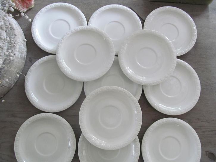 12 Rosenthal Classic Rose Schotels ( voor onder Soepkom ), Huis en Inrichting, Keuken | Servies, Zo goed als nieuw, Kop(pen) en/of Schotel(s)