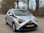 Toyota Aygo 2019 - X-Play - CarPlay - Achteruitrijcamera, Voorwielaandrijving, 4 stoelen, Origineel Nederlands, Handgeschakeld