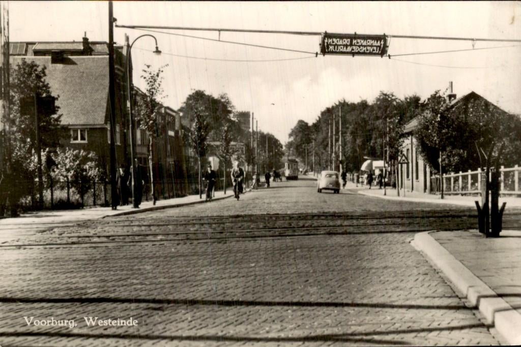 Voorburg - Westeinde - straatzicht, Ophalen of Verzenden, 1940 tot 1960, Gelopen, Zuid-Holland