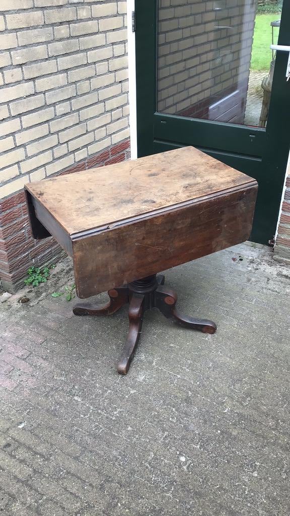 Gateleg tafeltje, Ophalen