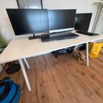 Bureau tafel, Ophalen of Verzenden, Zo goed als nieuw