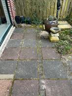 Gratis 45 betontegels 50x50 Utrecht Oost, Ophalen, Gebruikt, 10 m² of meer, Beton