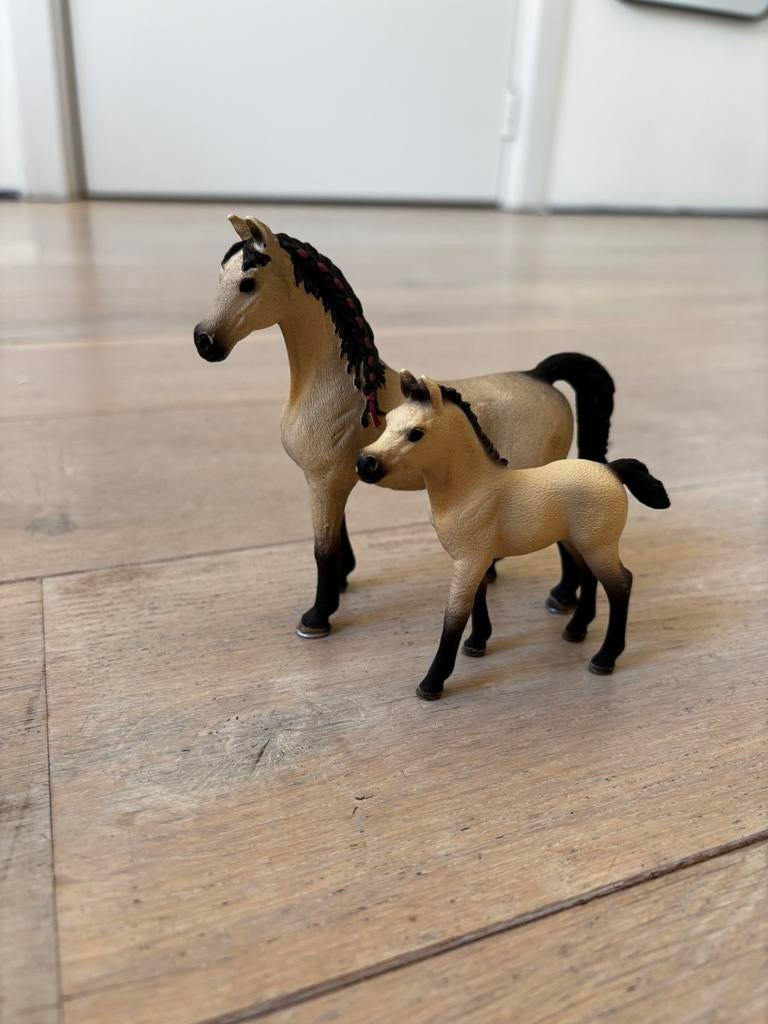 Schleich paarden arabieren famillie, Ophalen of Verzenden, Zo goed als nieuw, Paard, Beeldje of Figuurtje