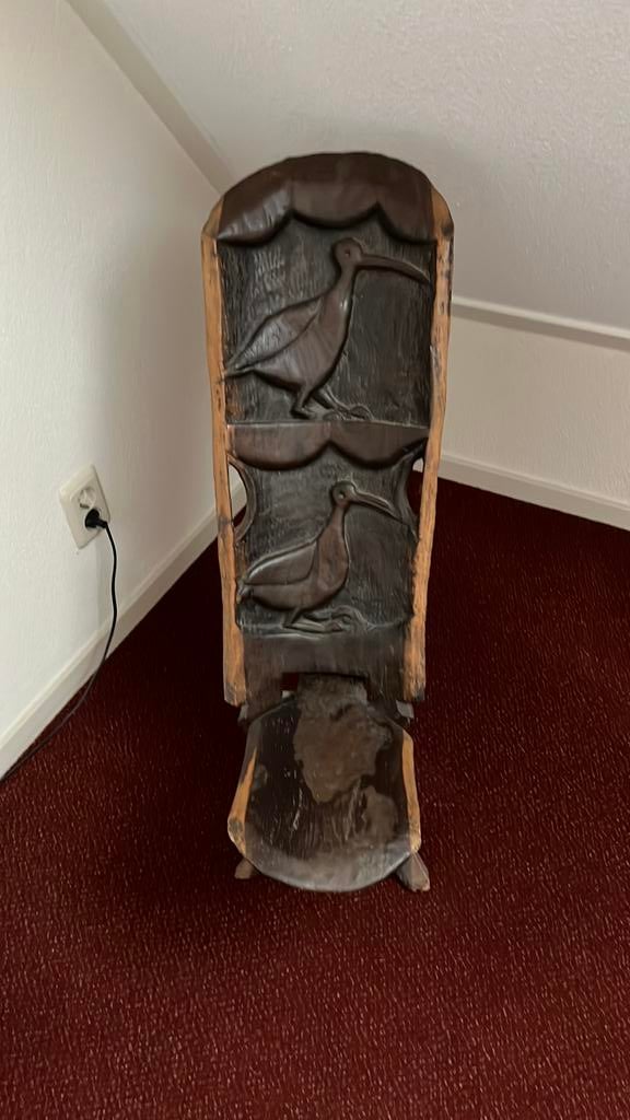 Balinees stoelje.houtsnijwerk., Ophalen of Verzenden, Gebruikt