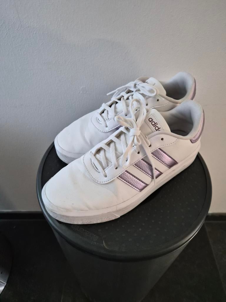 Adidas sneakers wit met paarse strepen - maat 39,5/40, Adidas, Wit, Ophalen of Verzenden, Sneakers of Gympen