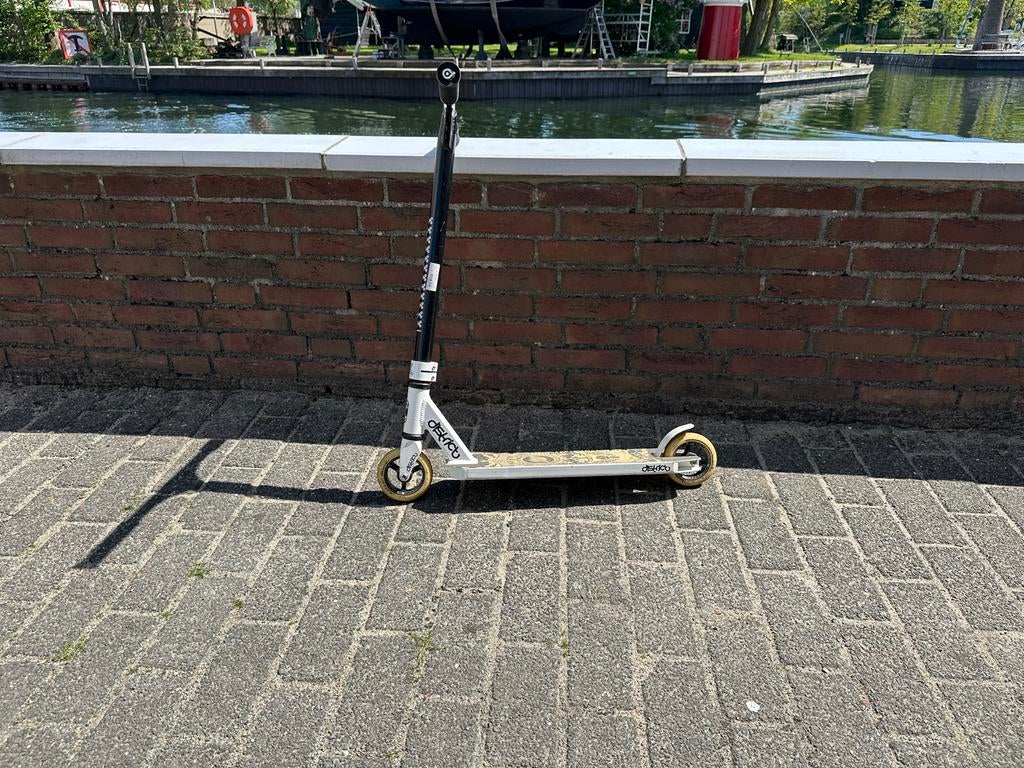 District stuntstep met Chemward grip & wielen, Fietsen en Brommers, Steps, Ophalen, Gebruikt, Overige typen