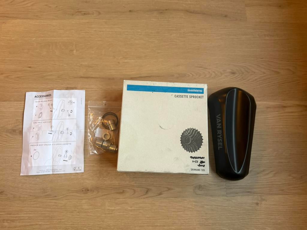 Shimano 105 cassette 11 speed 11-32 + toebehoren tacx, Ophalen of Verzenden, Overige typen