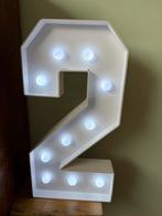 Cijfer 2 met verlichting - 80 cm hoog voor feest of verjaard, Ophalen, Zo goed als nieuw