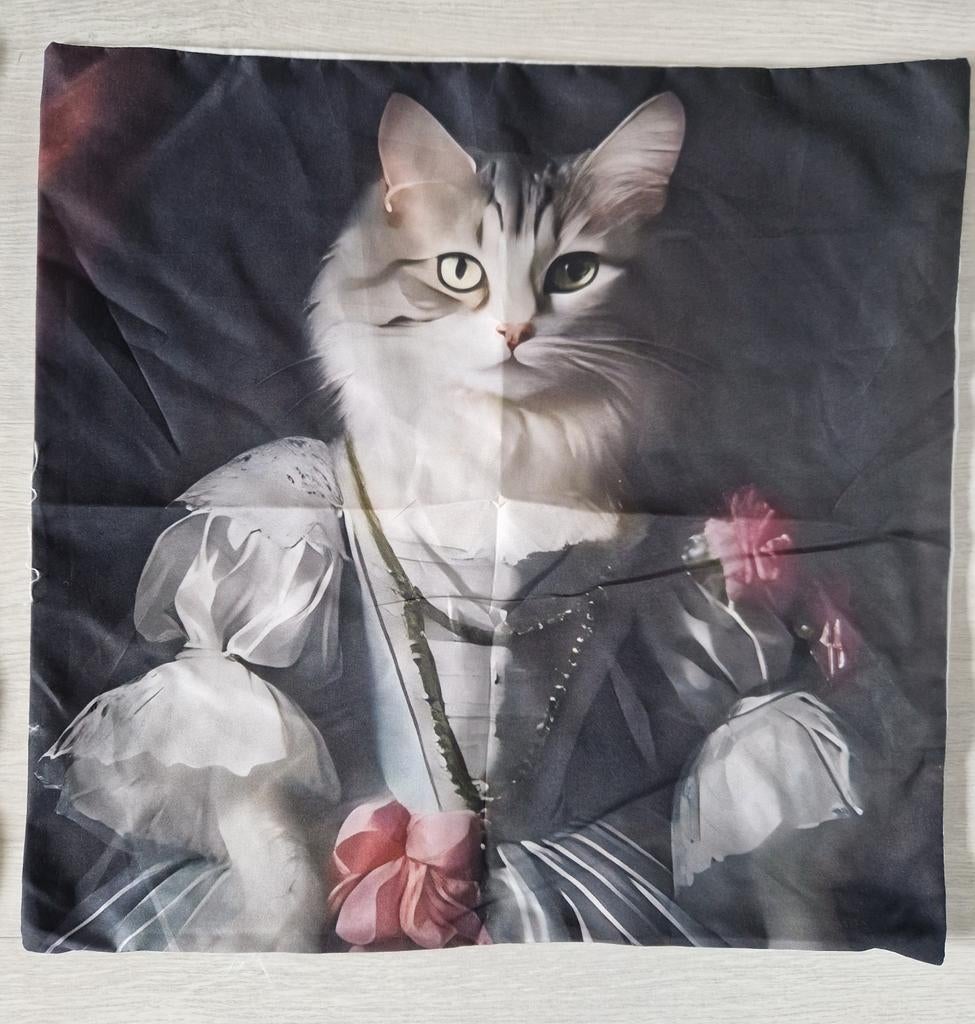 2 X Nieuwe kussenhoes POES in jurk, Ophalen of Verzenden, Nieuw, Overige kleuren, Vierkant