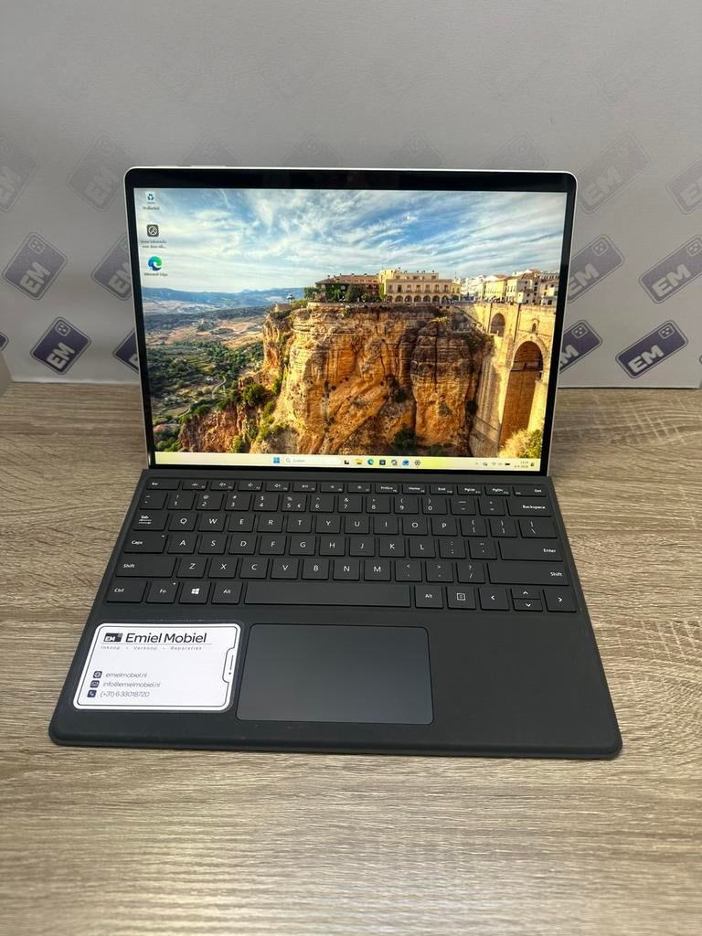Microsoft Surface Pro 9 - 256GB / 8GB RAM / garantie, Computers en Software, Windows Laptops, Zo goed als nieuw, 13 inch, SSD