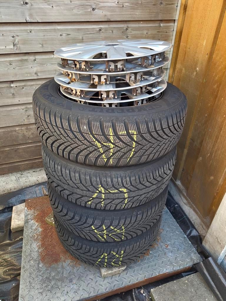 Winterset 205/60 R16 t.e.a.b. voor o.a. Ford Focus, Auto-onderdelen, Banden en Velgen, Ophalen, Gebruikt, 16 inch, Banden en Velgen