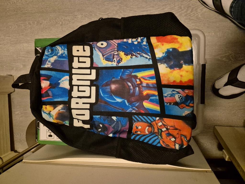 Rugtas fortnite, Sieraden, Tassen en Uiterlijk, Tassen | Rugtassen, Overige merken, 25 tot 40 cm, Ophalen of Verzenden, Zo goed als nieuw