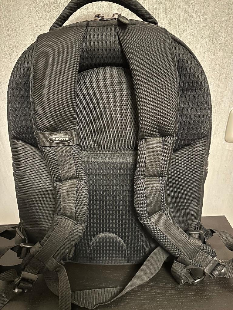 Dicota laptop rugzak, Computers en Software, Laptoptassen, Ophalen of Verzenden, 17 inch of meer, Zo goed als nieuw, Rugzak