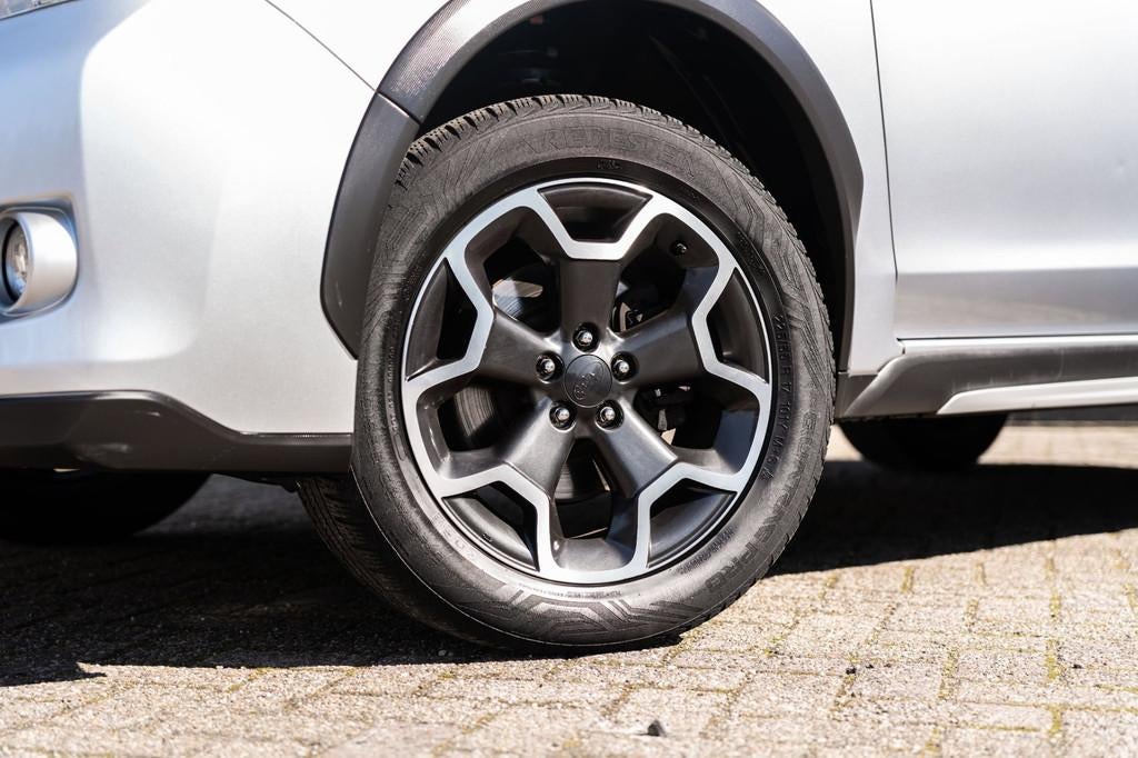 Subaru XV 1.6i Comfort AWD Automaat Navigatie Cruise Stoelvw, Euro 5, 4 cilinders, Origineel Nederlands, 650 kg