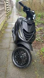 Mooie piaggio zip - 50cc - zo goed als nieuw, Fietsen en Brommers, Scooters | Piaggio, Ophalen, Maximaal 45 km/u, Zip, Zo goed als nieuw