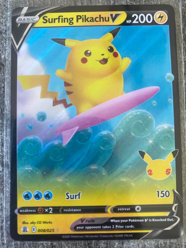 Pokemon Celebrations - Surfing Pikachu V, Ophalen of Verzenden, Zo goed als nieuw, Losse kaart