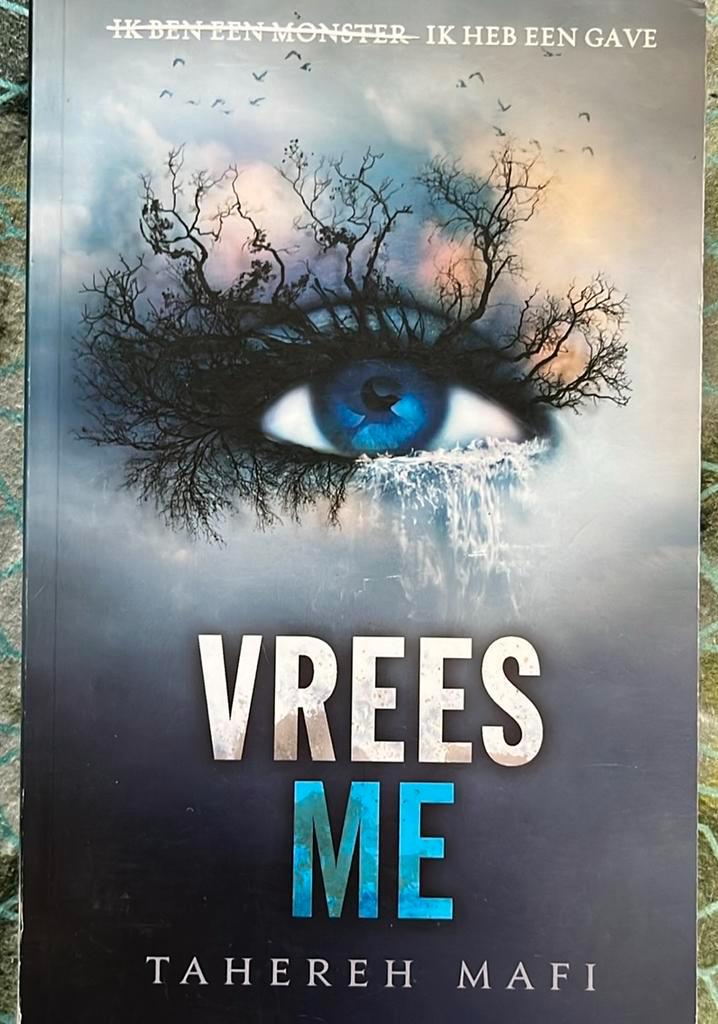 Tahereh Mafi - Vrees me, Boeken, Romans, Zo goed als nieuw, Ophalen of Verzenden