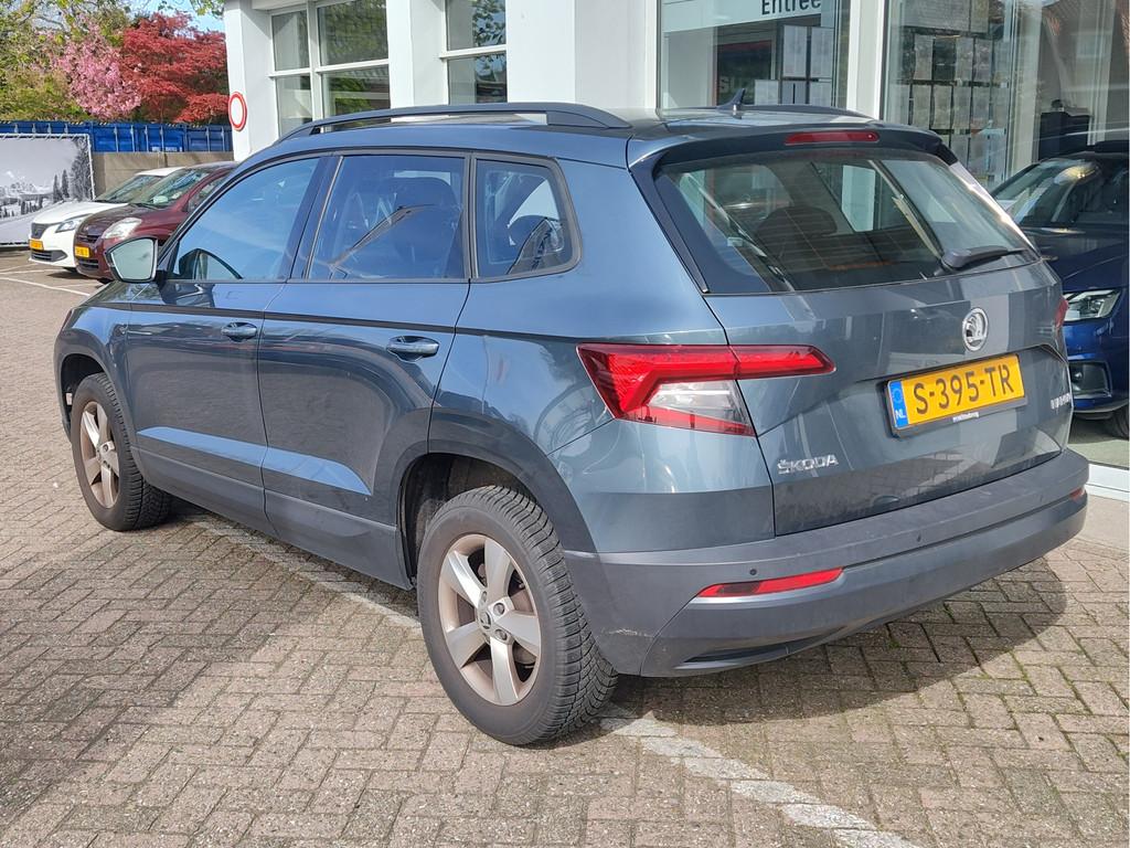 Skoda Karoq 1.0 TSI AMBITION BUSINESS DSG Navi | Clima | Cru, Auto's, Skoda, 12 maanden, Stof, Gebruikt, Lichtsensor
