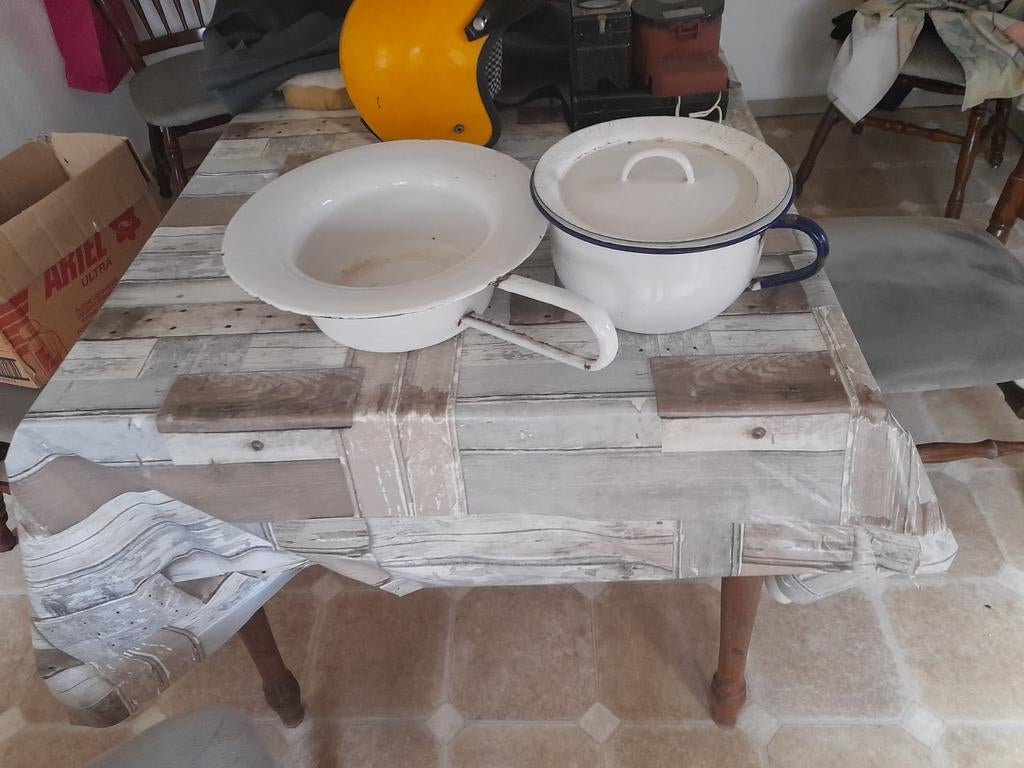 Oude po en pot met deksel wit vintage., Ophalen of Verzenden