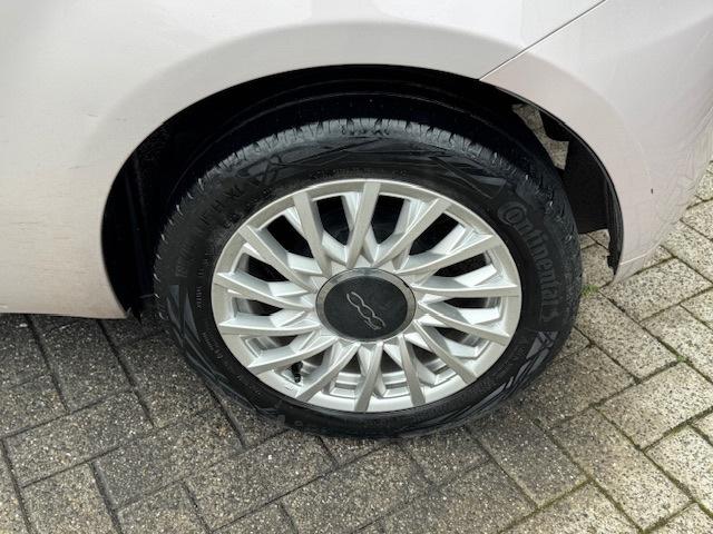 Fiat 500 1.0 Hybrid Star *carplay *navi *cruise *dig.display, Voorwielaandrijving, Gebruikt, Zwart, Overige kleuren