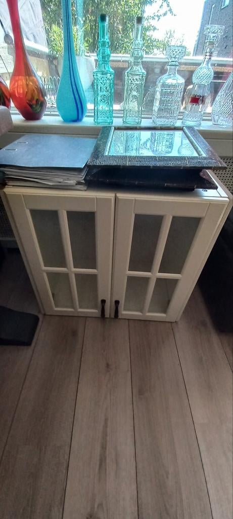 2 kasten , vitrine met glasplaat, Ophalen of Verzenden