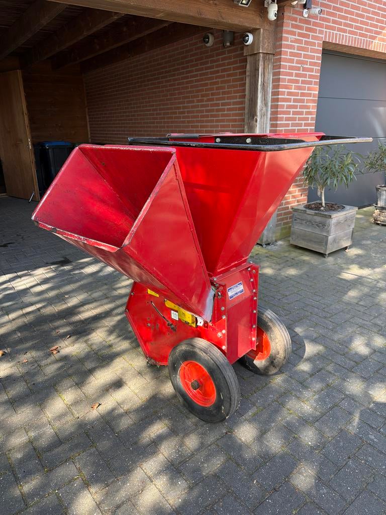 Houtversnipperaar hakselaar - Vanguard 9HP, Ophalen of Verzenden, Gebruikt, Benzine
