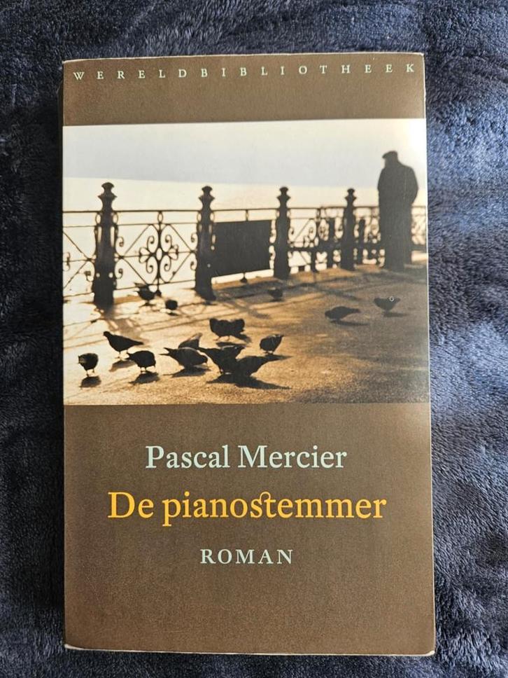 Pascal Mercier - De pianostemmer, Boeken, Romans, Gelezen, Ophalen of Verzenden