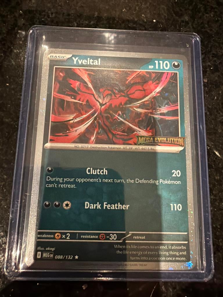 Yveltal Pokémon Kaart - Mega Evolution 088/132, Ophalen of Verzenden, Zo goed als nieuw, Losse kaart, Foil