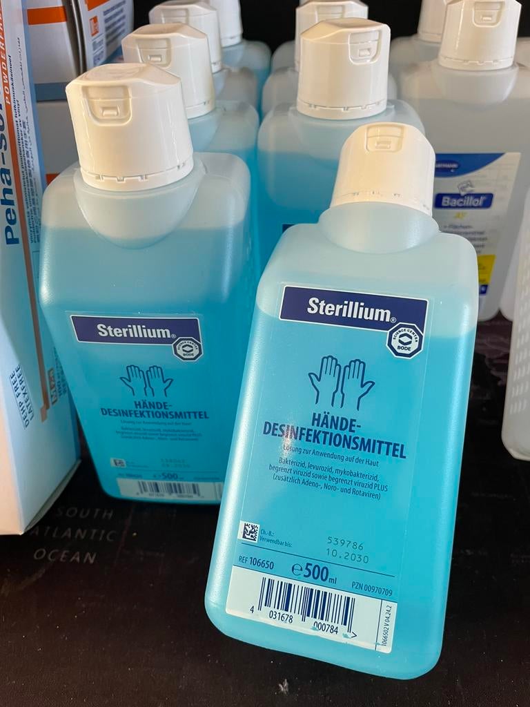 Antibacteriele oppervlakte en hand reiniger, Diversen, Verpleegmiddelen, Ophalen of Verzenden, Nieuw