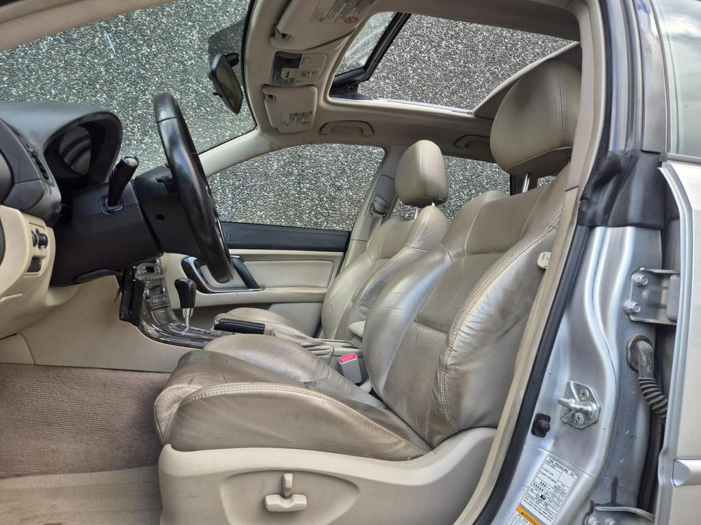 Subaru Legacy Touring 3.0R AWD Executive/245PK/Pano/Trekhaak, Auto's, Subaru, Automaat, Gebruikt, Stoelverwarming, Legacy