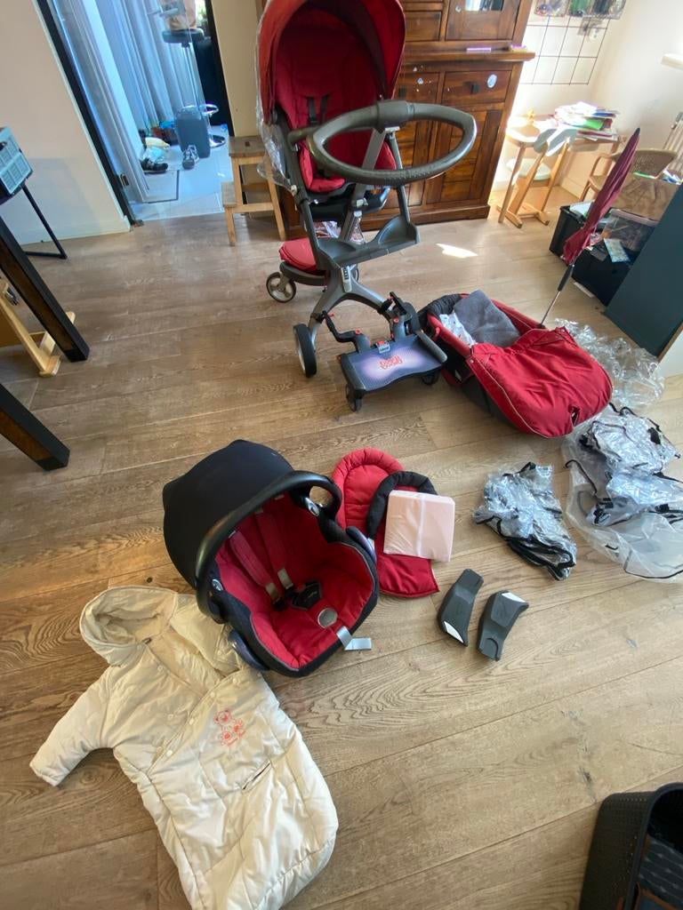 Stokke kinderwagen met Maxi Cosi en veel accessoires, Kinderen en Baby's, Kinderwagens en Combinaties, Zo goed als nieuw, Combiwagen
