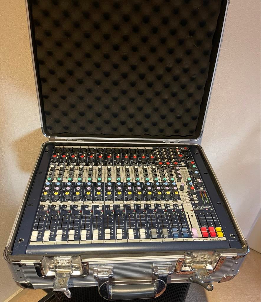 Soundcraft MFXi 12 Mengpaneel met Lexicon FX + Flightcase, Ophalen of Verzenden, Gebruikt, 10 tot 20 kanalen, Microfooningang