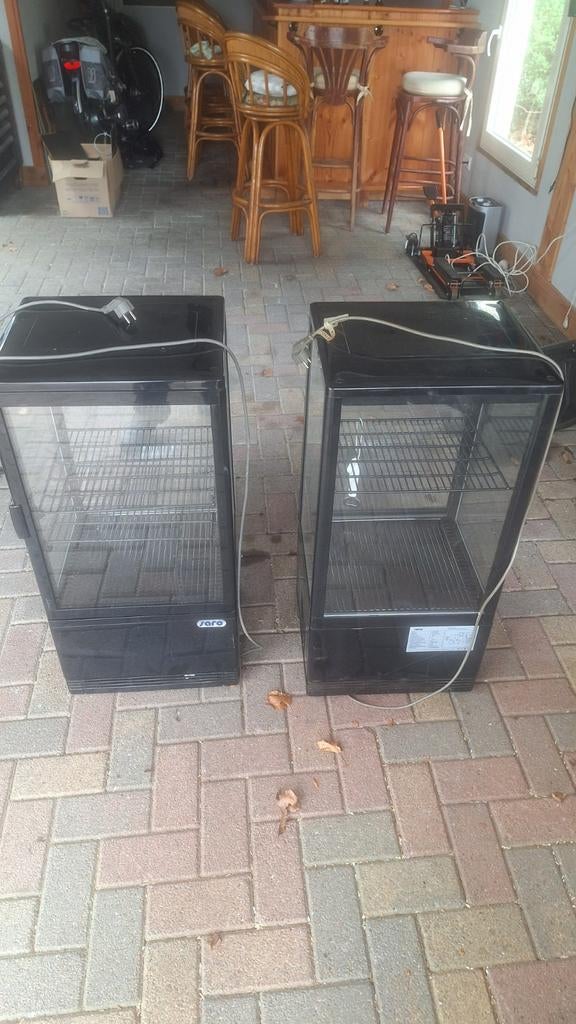 2x Saro Koelkast Vitrinekast SC-70FR - Zo goed als nieuw, Zonder vriesvak, 45 tot 60 cm, Ophalen, 85 tot 120 cm