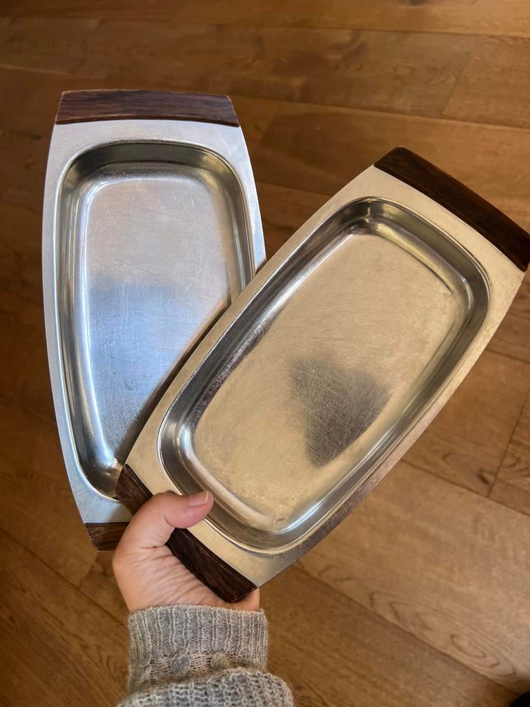 2 vintage Deense serveerschalen van RVS en teakhout, Ophalen of Verzenden, Gebruikt, Rechthoekig, Overige materialen