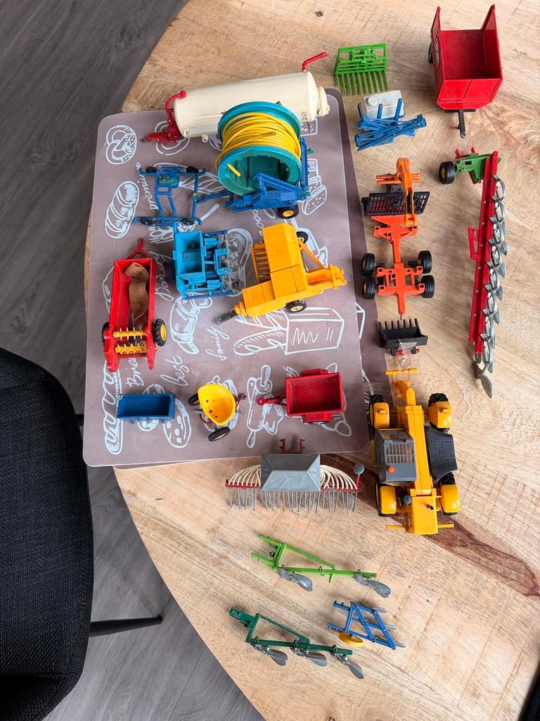 Diverse landbouw miniaturen Britains, Overige merken, Gebruikt, 1:32 tot 1:50, Overige typen