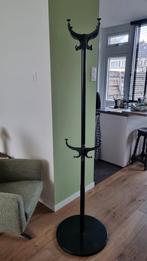 Grote zwarte metalen kapstok met veel haken, Huis en Inrichting, Woonaccessoires | Kapstokken, Ophalen, Gebruikt, Metaal, Staande kapstok