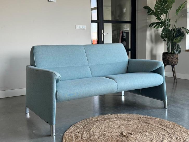 Leolux Felizia 160 cm | Lage rug | Wol | Als nieuw, Huis en Inrichting, Banken | Bankstellen, Zo goed als nieuw, Rechte bank, Tweepersoons