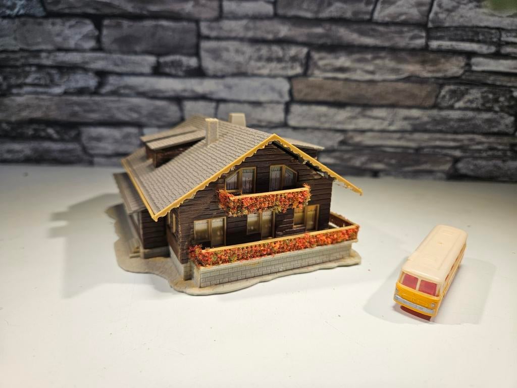 Alpenhuis bergwoning N spoor modeltrein 1:160, Hobby en Vrije tijd, Modeltreinen | N-Spoor, Gebruikt, Brug, Tunnel of Gebouw, Gelijkstroom of Wisselstroom