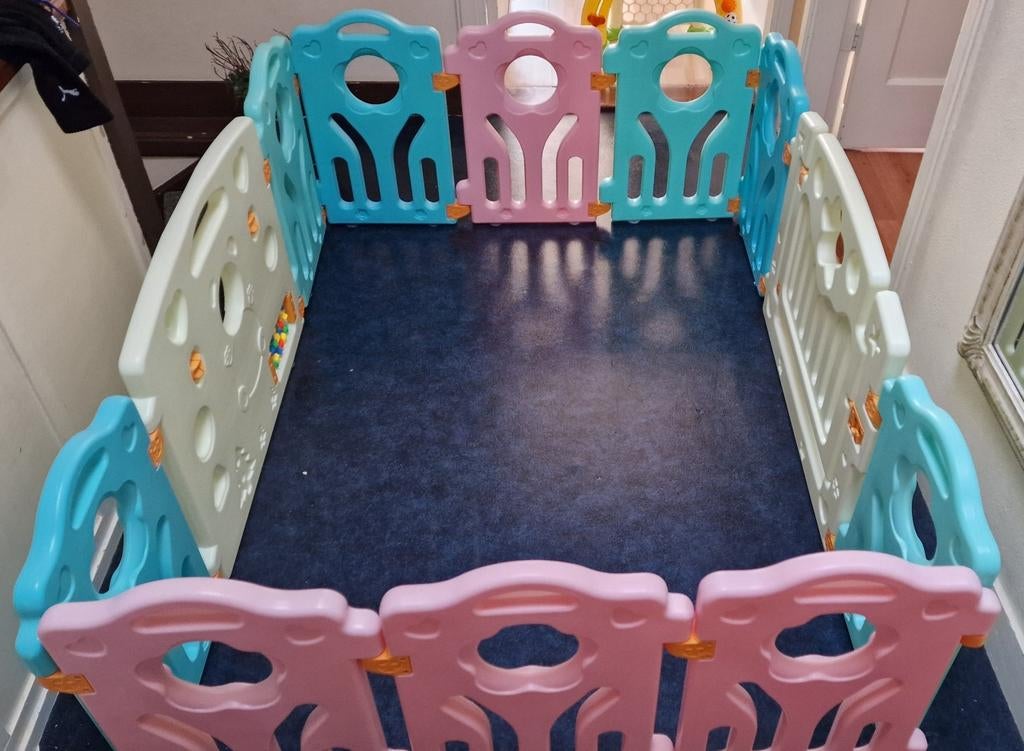 Kleurrijke grondbox voor baby's en peuters, Kinderen en Baby's, Boxen, Ophalen, Gebruikt, Rechthoekig