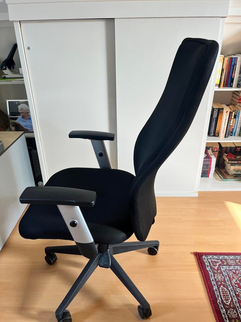 Ergonomische Bureaustoel - Zwart, Huis en Inrichting, Ophalen, Zwart, Zo goed als nieuw, Bureaustoel