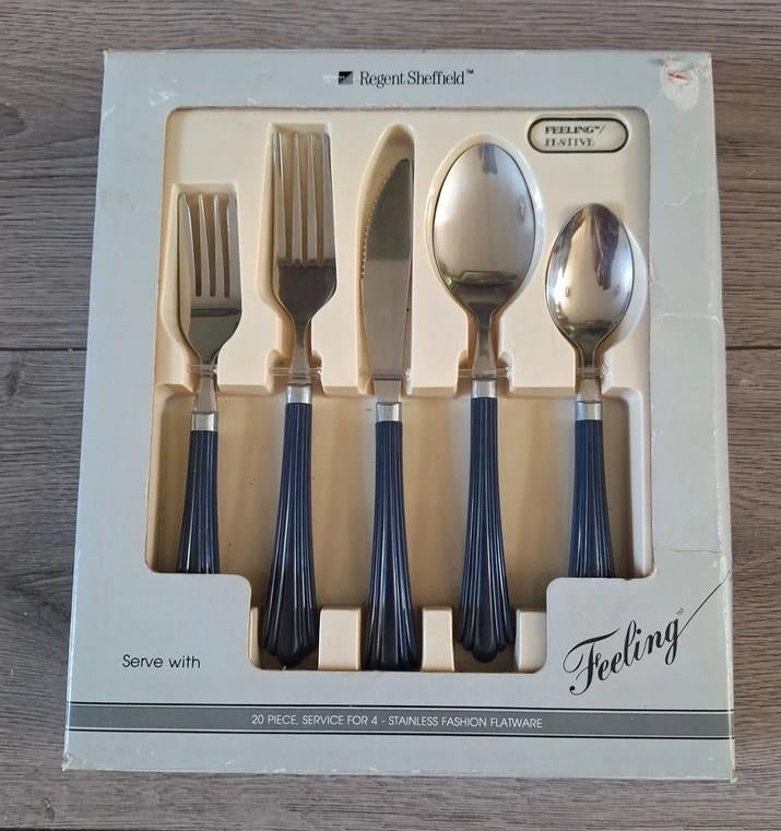 regent sheffield bestekset 20 delig nieuw in doos vintage, Ophalen of Verzenden, Nieuw, Rvs of Chroom, Bestekset