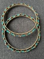 2 armbanden met blauwe kraaltjes, Overige materialen, Gebruikt, Blauw, Ophalen of Verzenden