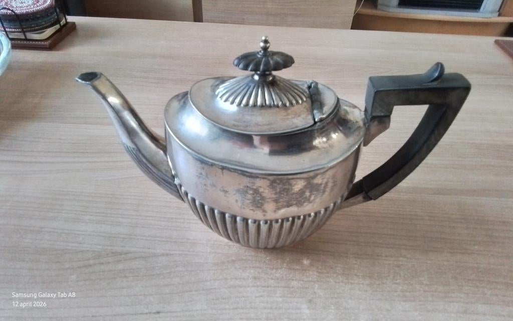 Antieke Victoriaanse E.P.N.S. Verzilverde Theepot - James, Ophalen of Verzenden