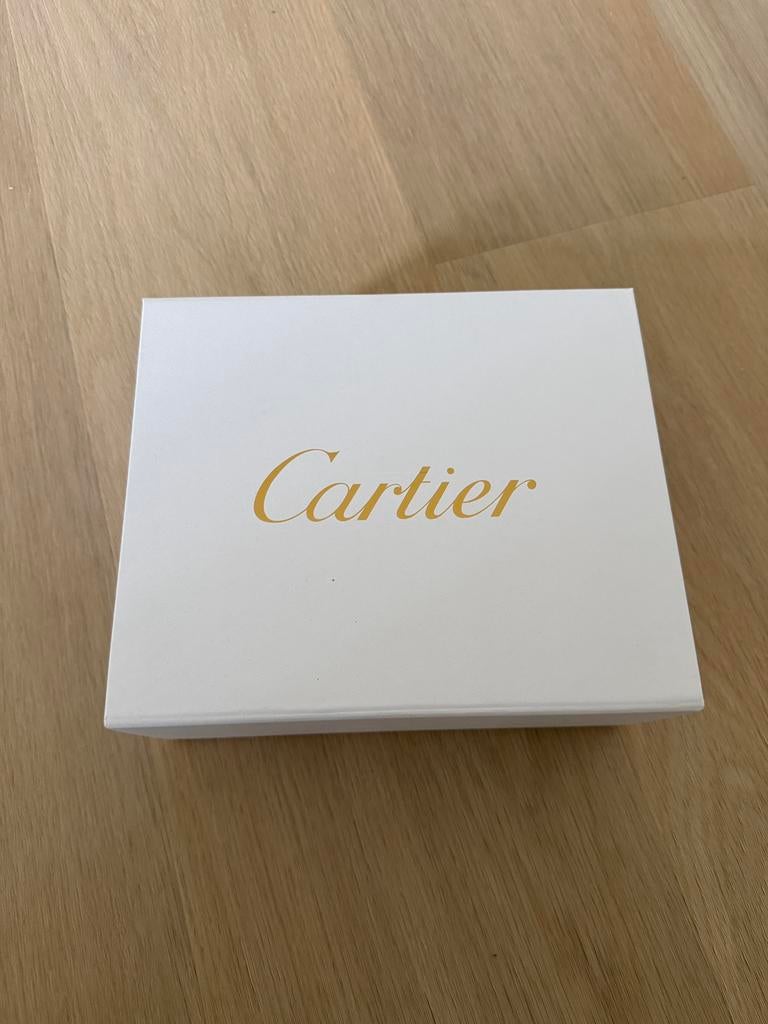 Gloednieuwe Signature C de Cartier zonnebril + factuur, Zonnebril, Bruin, Nieuw, Ophalen