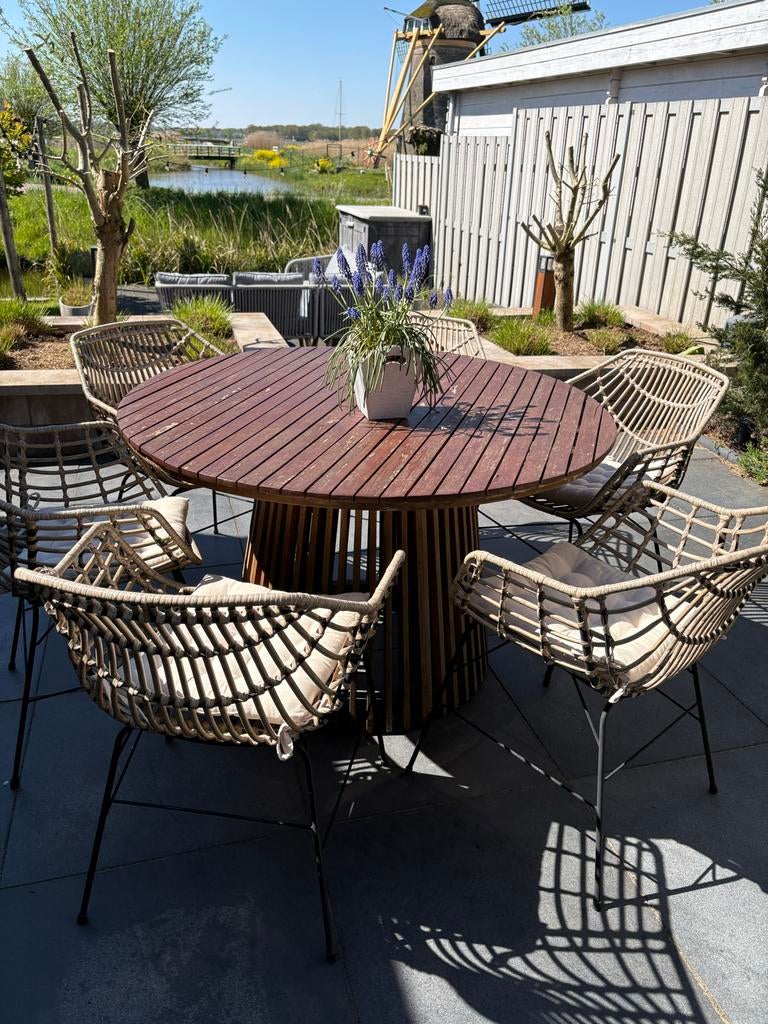Ronde Tuintafel met 6 Stoelen - Gezellig Buiten Eten, Ophalen, Gebruikt, Eettafel, 6 zitplaatsen