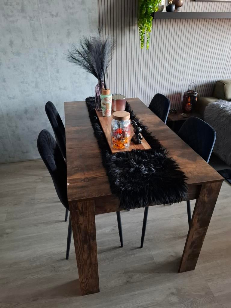 Eettafel 140x80 cm met lichte gebruiksporen - Doetinchem, Huis en Inrichting, Tafels | Eettafels, Ophalen, Gebruikt, 100 tot 150 cm