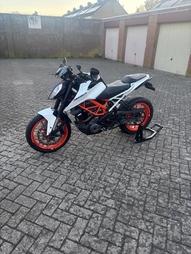 KTM Duke 390 2017, Motoren, Motoren | KTM, 390 cc, Occasion, Particulier, Meer dan 35 kW