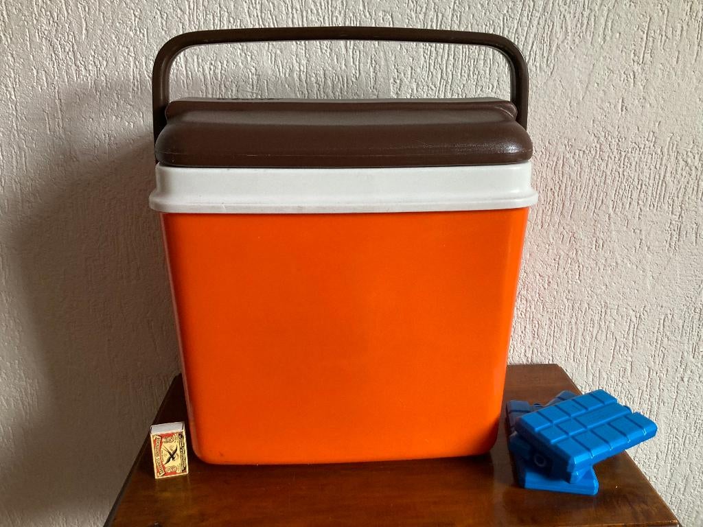 Vintage Curver oranje bruin koelbox met 3 koelelementen zgan, Ophalen of Verzenden, Zo goed als nieuw, Koelbox, Koelelement